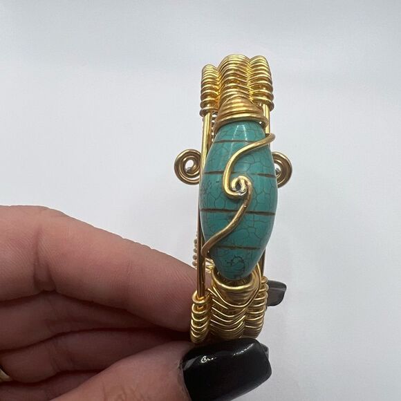 Gold Toned Wire Bracelet/Cuff With Turquoise Stone - Picture 4 of 8
